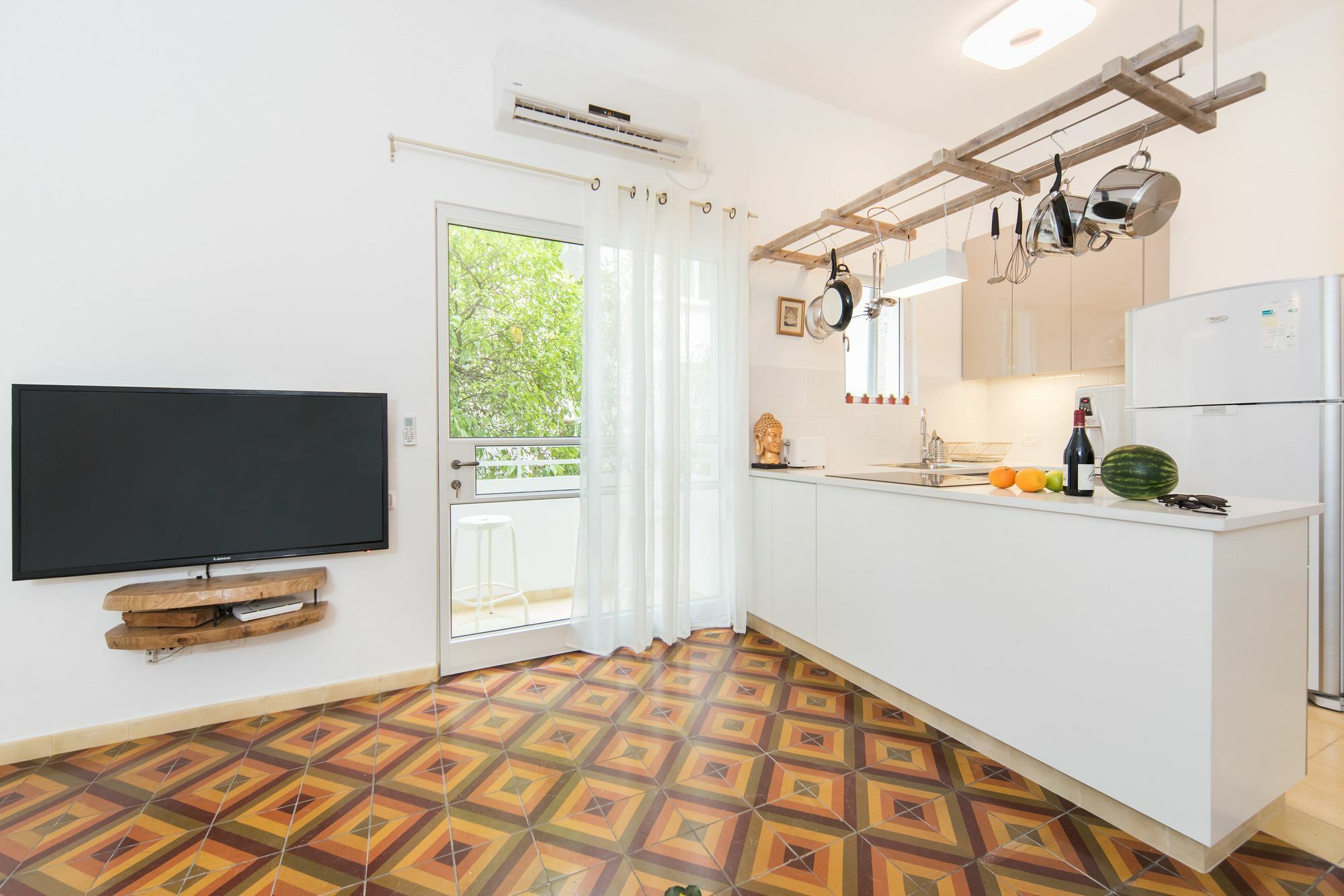 Lovely 1Bd W/ Private Balcony By Sea N' Rent Tel Aviv Eksteriør bilde